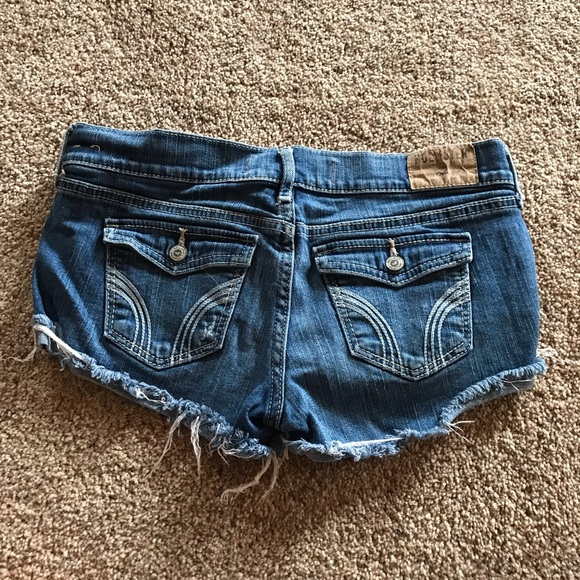 ‼️Hollister Jean Shorts‼️ - Picture 2 of 3
